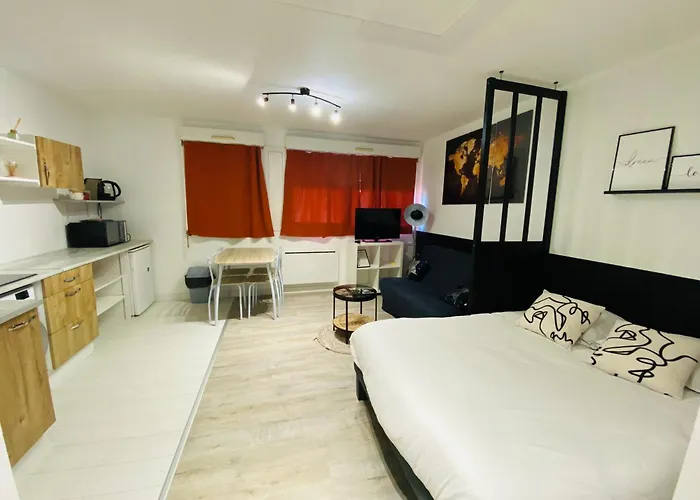 Apartmán Quai 86 - Studio, Clim Mobile, Parking, Proche Gare & Centre